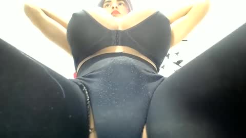 paulinabigcock24 online show from December 19, 2024, 3:07 am