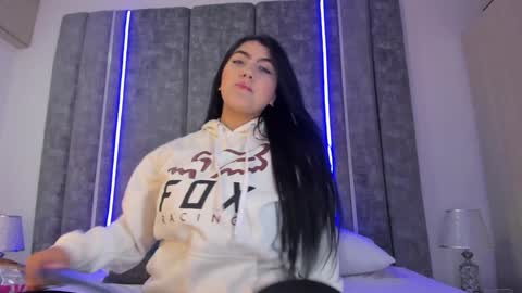 Snapshot of paulinaduarte_ chatting on January 17, 2025, 11:59 am Paulina online show from January 17, 2025, 11:59 am