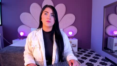 Snapshot of paulinaduarte_ chatting on January 23, 2025, 1:24 pm Paulina online show from January 23, 2025, 1:24 pm