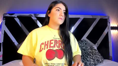 Snapshot of paulinaduarte_ chatting on February 6, 2025, 11:10 am Paulina online show from February 6, 2025, 11:10 am