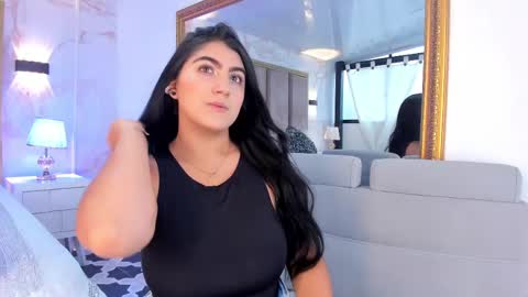 Snapshot of paulinaduarte_ chatting on February 15, 2025, 7:28 pm Paulina online show from February 15, 2025, 7:28 pm
