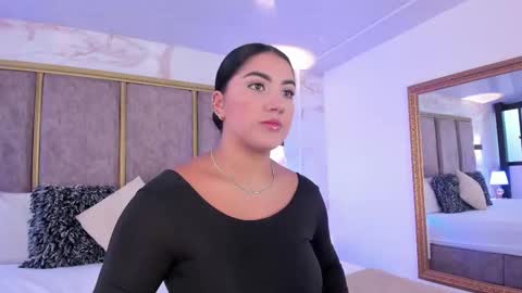 Snapshot of paulinaduarte_ chatting on September 19, 2025, 12:39 pm Paulina online show from September 19, 2025, 12:39 pm