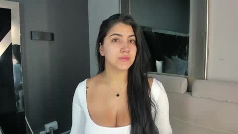 Paulina online show from April 16, 2026, 11:55 am