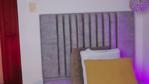 Paulina Saint online show from March 21, 2026, 6:44 pm