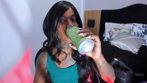 Pauline online show from March 23, 2026, 3:10 am