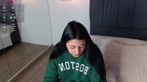 Paula online show from February 3, 2025, 3:06 pm