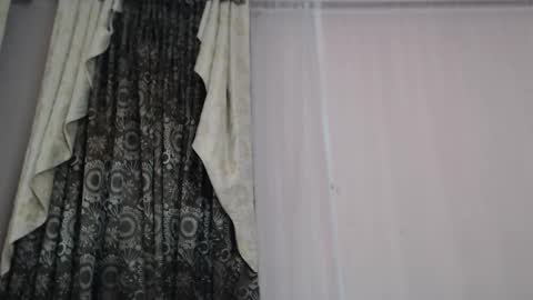 Paula online show from February 14, 2025, 12:03 pm