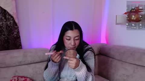 Paula online show from February 25, 2025, 12:13 pm