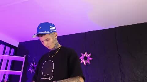 Snapshot of paulo527 chatting on February 11, 2026, 10:04 pm Paulo online show from February 11, 2026, 10:04 pm