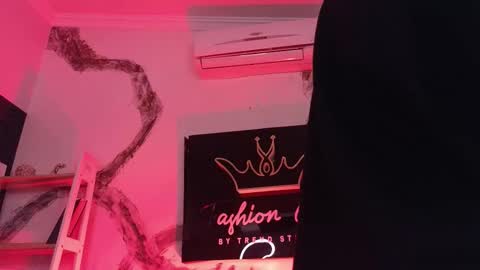 Snapshot of paulo527 chatting on February 28, 2026, 5:19 am Paulo online show from February 28, 2026, 5:19 am