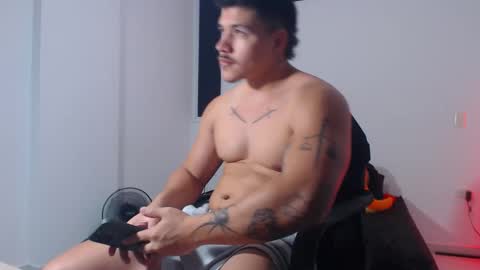 Snapshot of paulo_allen chatting on September 26, 2025, 2:26 am Paulo online show from September 26, 2025, 2:26 am