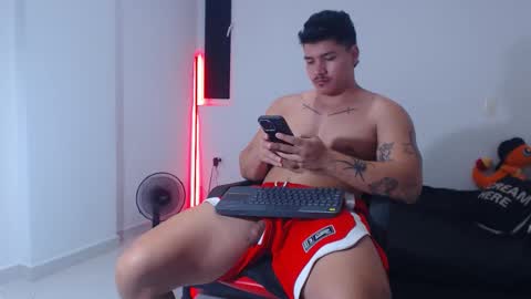 Snapshot of paulo_allen chatting on October 31, 2025, 11:50 pm Paulo online show from October 31, 2025, 11:50 pm