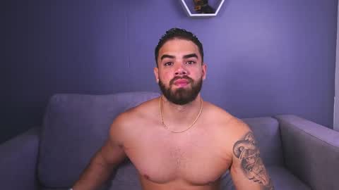 Paul Phoenix online show from November 20, 2025, 7:35 pm