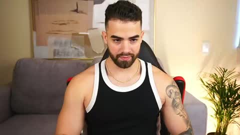 Snapshot of paulphoenix_ chatting on April 11, 2026, 8:46 pm Paul Phoenix online show from April 11, 2026, 8:46 pm