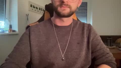 Snapshot of paulsimpsn chatting on October 13, 2025, 3:12 pm love bush online show from October 13, 2025, 3:12 pm