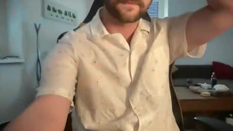 Snapshot of paulsimpsn chatting on May 9, 2026, 3:39 pm love bush online show from May 9, 2026, 3:39 pm