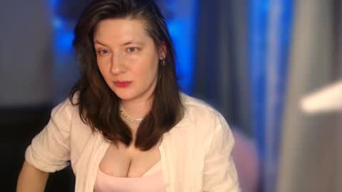 Pavla online show from December 17, 2024, 9:38 pm