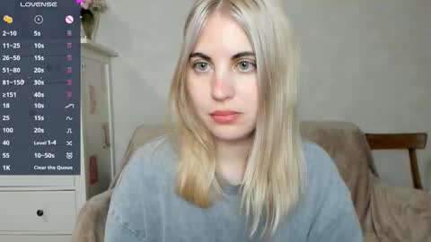 Allisses online show from October 24, 2025, 8:22 am