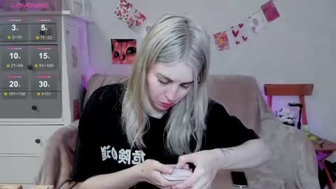 Allisses online show from July 8, 2026, 7:57 am