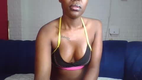 Snapshot of peach_melbah chatting on October 25, 2025, 9:20 pm peach_melbah online show from October 25, 2025, 9:20 pm
