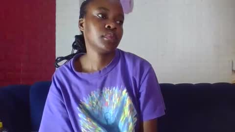 peach_melbah online show from May 10, 2026, 12:54 pm