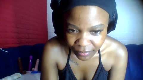 peach_melbah online show from June 18, 2026, 9:14 am
