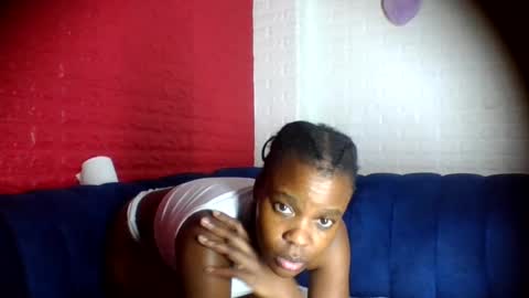 peach_melbah online show from July 1, 2026, 3:56 pm