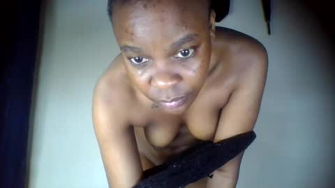 peach_melbah online show from August 4, 2026, 7:16 pm