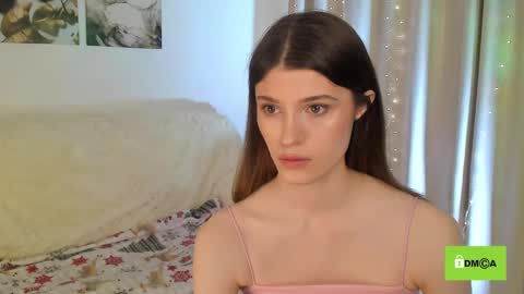 Snapshot of peach_mila chatting on January 23, 2025, 11:15 am your love online show from January 23, 2025, 11:15 am