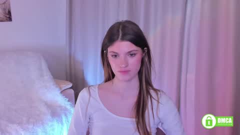 Snapshot of peach_mila chatting on March 4, 2025, 11:32 pm your love online show from March 4, 2025, 11:32 pm