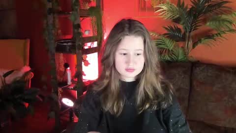 Snapshot of peach_mila chatting on October 5, 2025, 3:32 pm your love online show from October 5, 2025, 3:32 pm