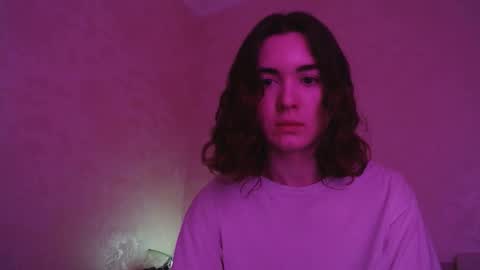 peach_mirage online show from February 2, 2026, 5:22 pm