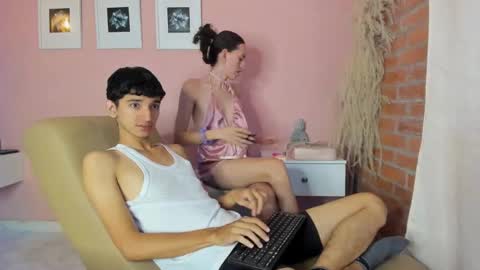 peach tyron online show from January 12, 2025, 12:55 pm