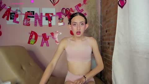 peach tyron online show from February 17, 2025, 7:42 pm