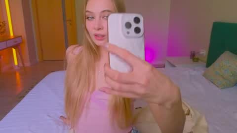 Lexy Peach online show from May 10, 2026, 9:36 am