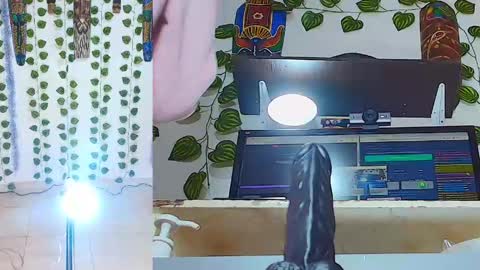 Snapshot of peachy__baby chatting on May 5, 2026, 11:18 am peachy__baby online show from May 5, 2026, 11:18 am