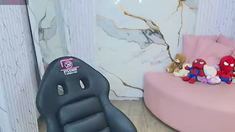 peachy_tay online show from June 16, 2026, 11:35 am