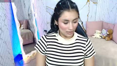 Snapshot of peachy_tay chatting on July 14, 2026, 11:27 am peachy_tay online show from July 14, 2026, 11:27 am