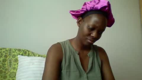 Snapshot of peacockxx chatting on October 9, 2025, 10:02 am peacockxx online show from October 9, 2025, 10:02 am