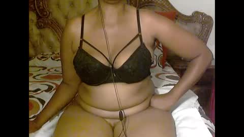 Snapshot of pearassmmm chatting on December 14, 2024, 9:13 pm pearassmmm online show from December 14, 2024, 9:13 pm