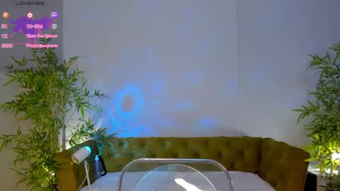 Snapshot of pearl_bloom chatting on June 2, 2026, 12:34 am Sex Leah online show from June 2, 2026, 12:34 am