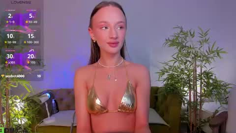 Snapshot of pearl_bloom chatting on June 18, 2026, 1:06 am Sex Leah online show from June 18, 2026, 1:06 am