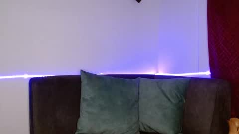 pearlatin online show from February 5, 2026, 11:53 pm