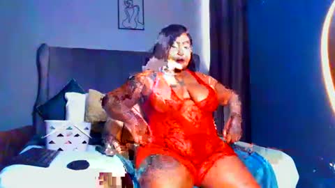 Snapshot of pearlblu38 chatting on July 13, 2026, 7:55 am Pearl online show from July 13, 2026, 7:55 am