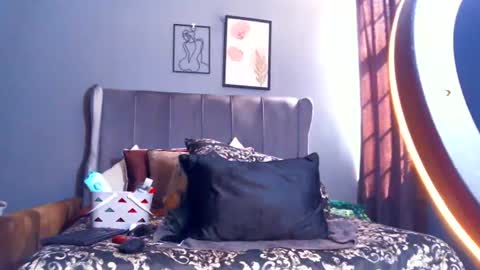 Snapshot of pearlblu38 chatting on July 21, 2026, 8:27 am Pearl online show from July 21, 2026, 8:27 am