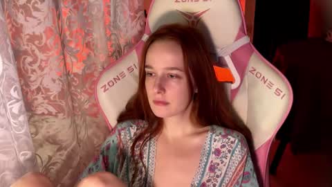 Snapshot of pearlprincess_ chatting on September 25, 2025, 10:46 pm Adelina online show from September 25, 2025, 10:46 pm