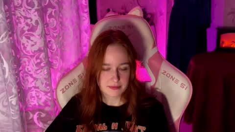Snapshot of pearlprincess_ chatting on October 9, 2025, 1:20 pm Adelina online show from October 9, 2025, 1:20 pm