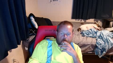 Snapshot of pecker40 chatting on September 24, 2025, 2:26 am pecker40 online show from September 24, 2025, 2:26 am