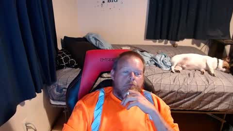 Snapshot of pecker40 chatting on October 1, 2025, 1:00 am pecker40 online show from October 1, 2025, 1:00 am