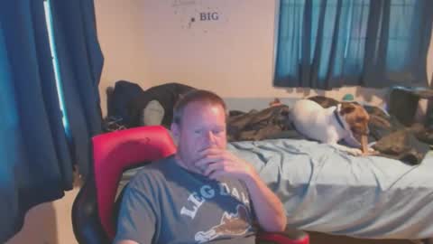 Snapshot of pecker40 chatting on October 17, 2025, 7:05 pm pecker40 online show from October 17, 2025, 7:05 pm